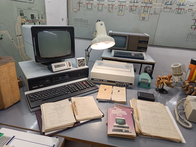 Informationen und Bilder zum Leben in der DDR.