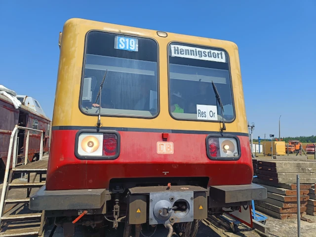Die deutsche Reichsbahn die Staatsbahn der DDR. Die deutsche Reichsbahn die Staatsbahn der DDR.