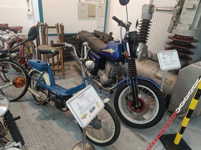 Ein sehr schönes Motorrad, welches bereits über 12-Volt-Technik und ein 5-Gang-Getriebe verfügte. Die Modelle waren grundsätzlich für die Umrüstung auf Gespannbetrieb vorbereitet.